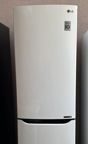 Холодильник LG