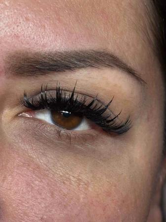 Наращивание ресниц