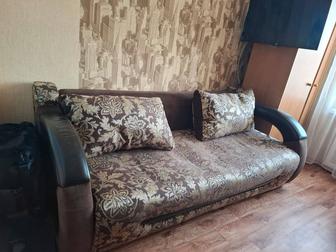 Отдам диван
