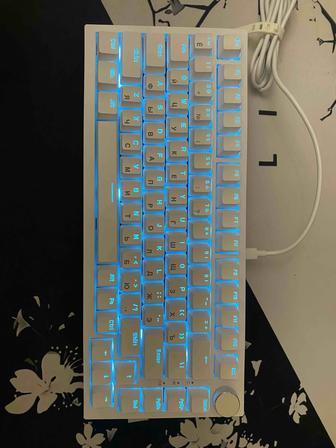 Продам механическую клавиатуру
