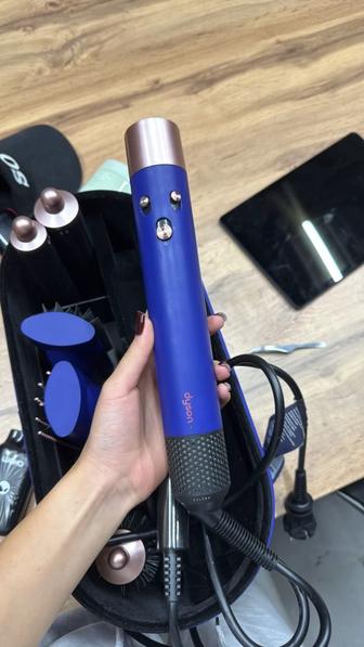 Dyson новый в идеальном состоянии