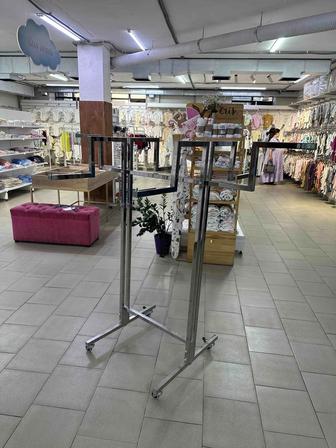 Стойка для одежды вешалка