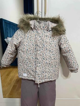 Продам парку для девочки Leokid