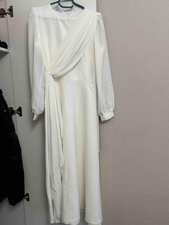 Белое платье