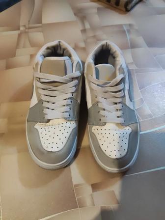 кроссовки на девочку