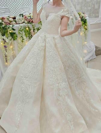 Продам свадебное платье Emilia Sposa