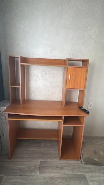Стол