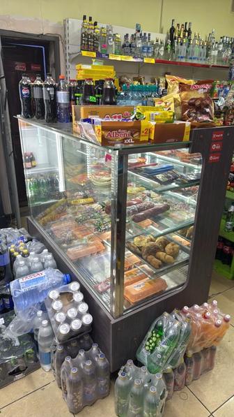 Продам витрину холодильник бу