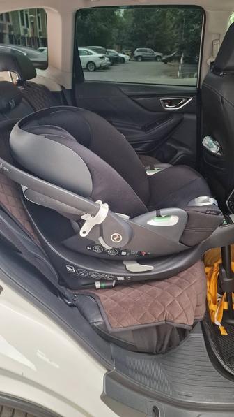 Автокресло Cybex Cloud T i-Size black