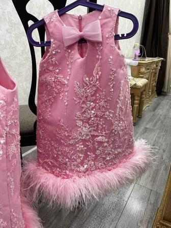 Платье нарядное