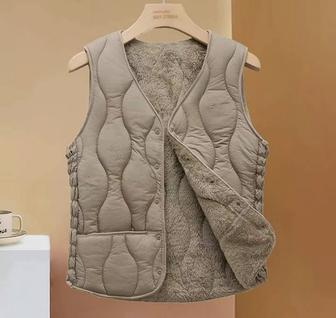 Без рукавов жилеты