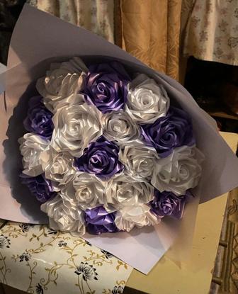 Ленточные розы