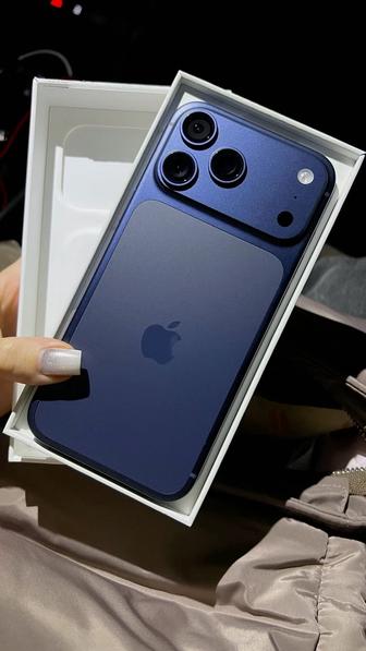 Продам айфон 17 про