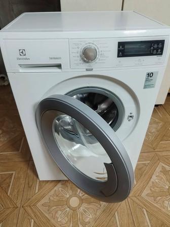 Продам стиральную машину ,рабочая