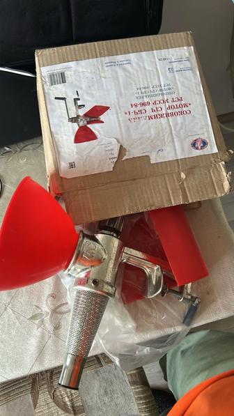 Продам новую соковыжималку ручную