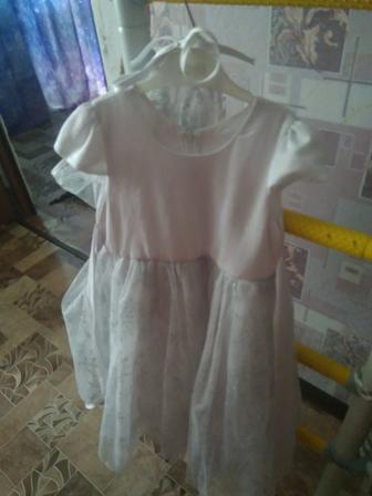 Продам платье детское