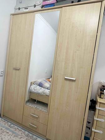 Спальный гарнитур