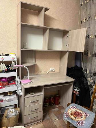 Срочно продам стол письменный/компьютерный