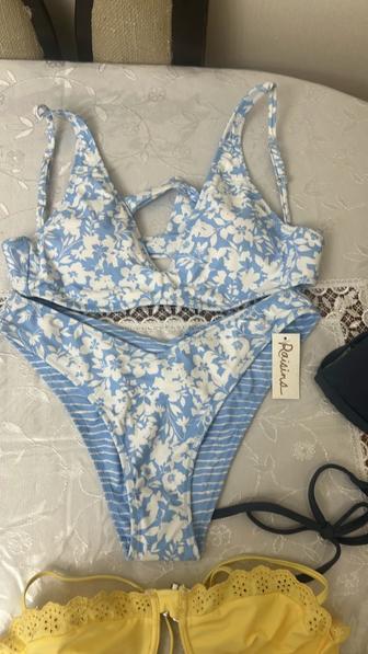 Женские купальники