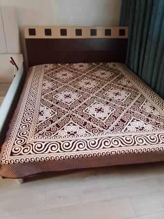 Спальный гарнитур б/у