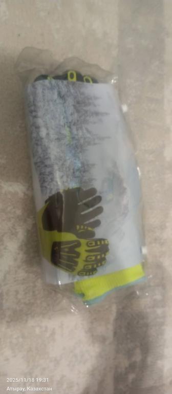 Перчатки зимние противоударные и кожаные