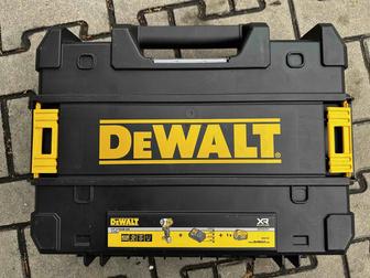 Гайковерт DeWALT DCF901P1-QW