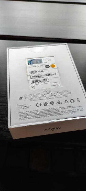 Точка доступа Ubiquiti Unifi U6-IW