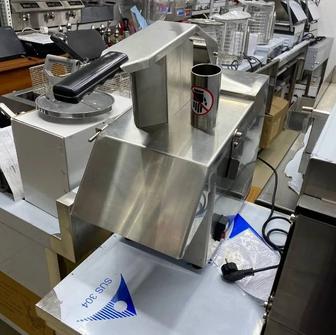 Овощерезка для нарезки овощей. Используется на предприятиях общепита