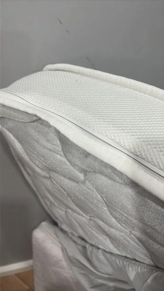 Продам матрас в детскую кроватку