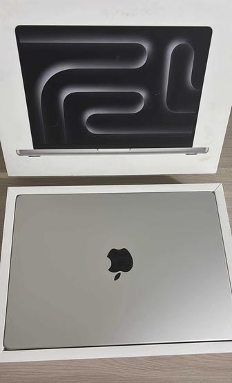 MacBook Pro, 14 inch, M3, 512 SSD,
18 gb