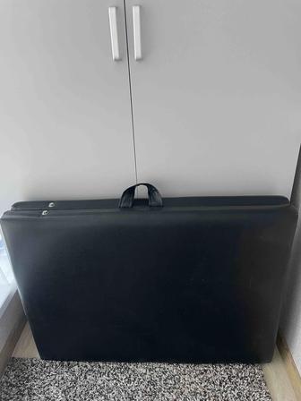 Продам кушетку для массажа