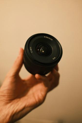Объектив Sony 11mm F1.8