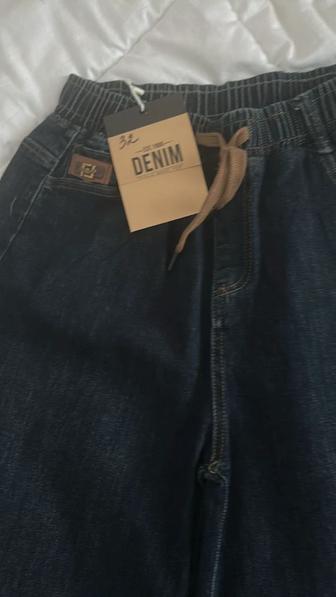 Женский джинсы