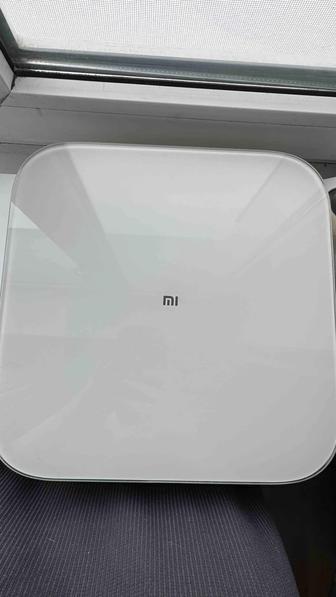 Продам Напольные весы Mi электронные Smart Scale 2