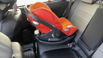 Автокресло Cybex Cloud Q с базой. Автолюлька Cybex