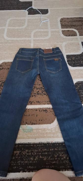 Продам джинсы подростковые