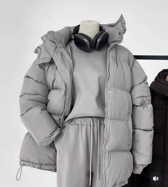 Продам зимнюю куртку