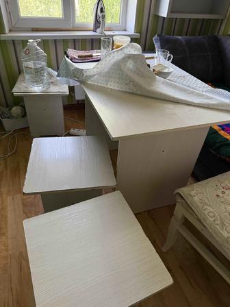 Продам стол со стульями