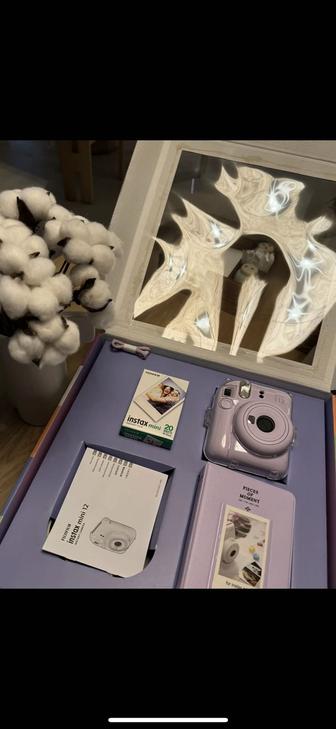 Продается instax mini 12