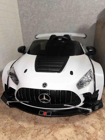 Электромобиль детский