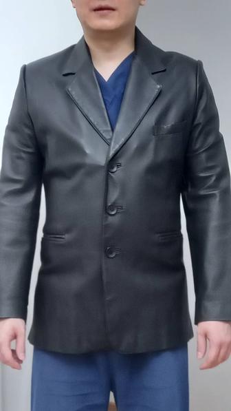 Продам пиджак, дубленку ,куртку мужскую одежду