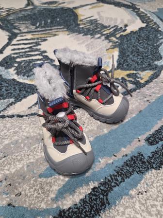 Новые зимние сапоги на мальчика