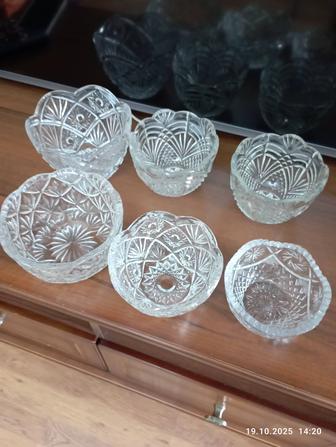 Продам 6 салатниц