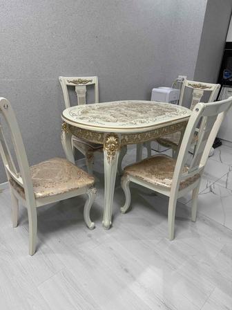 Продам стол со стульями в идеальном состоянии