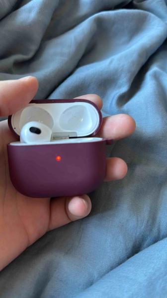 Prodam AirPods с одним наушником