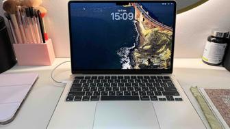 MacBook Air M2(2022)