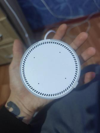 Яндекс Алиса с часами