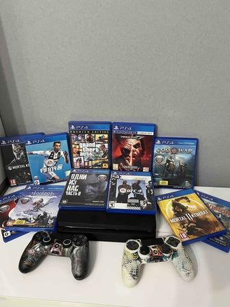 Продам приставку PS4 slim