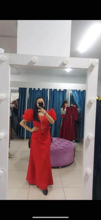Продам шикарное платье