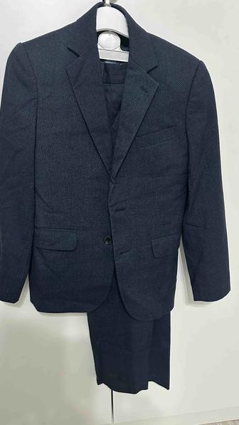 Продам Костюмчики